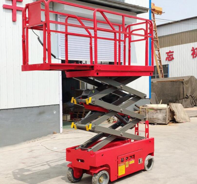 让胡路移动剪叉式升降机